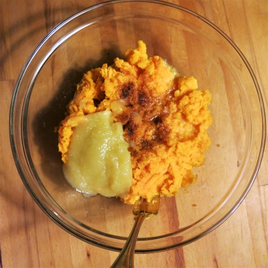 Bourbon Sweet Potatoes with Bacon-Pecan Topping